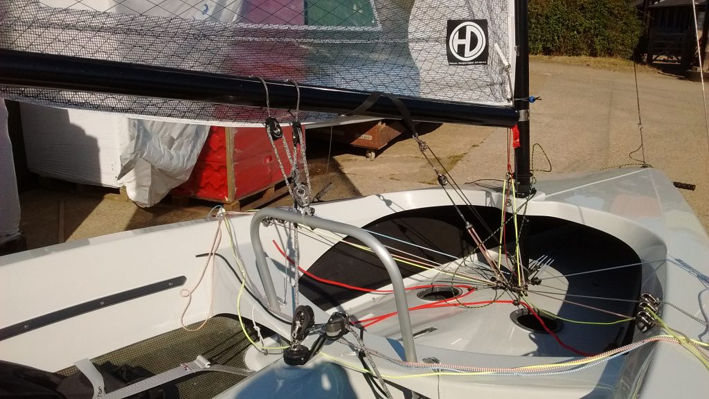 H2 #107 with optional mainsheet hoop